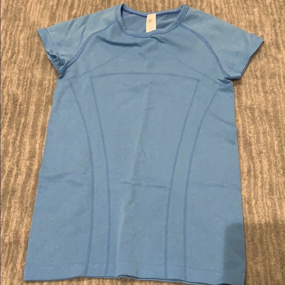 Ivivva top